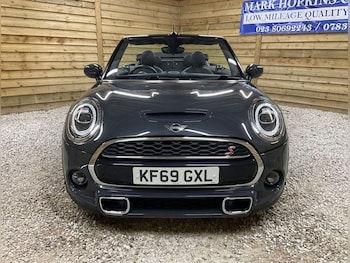 Used MINI Convertible 2019 for sale - 79288883: Photo