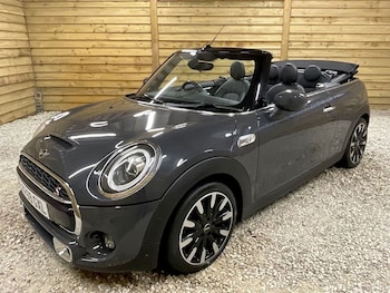 Used MINI Convertible 2019 for sale - 79288883: Photo