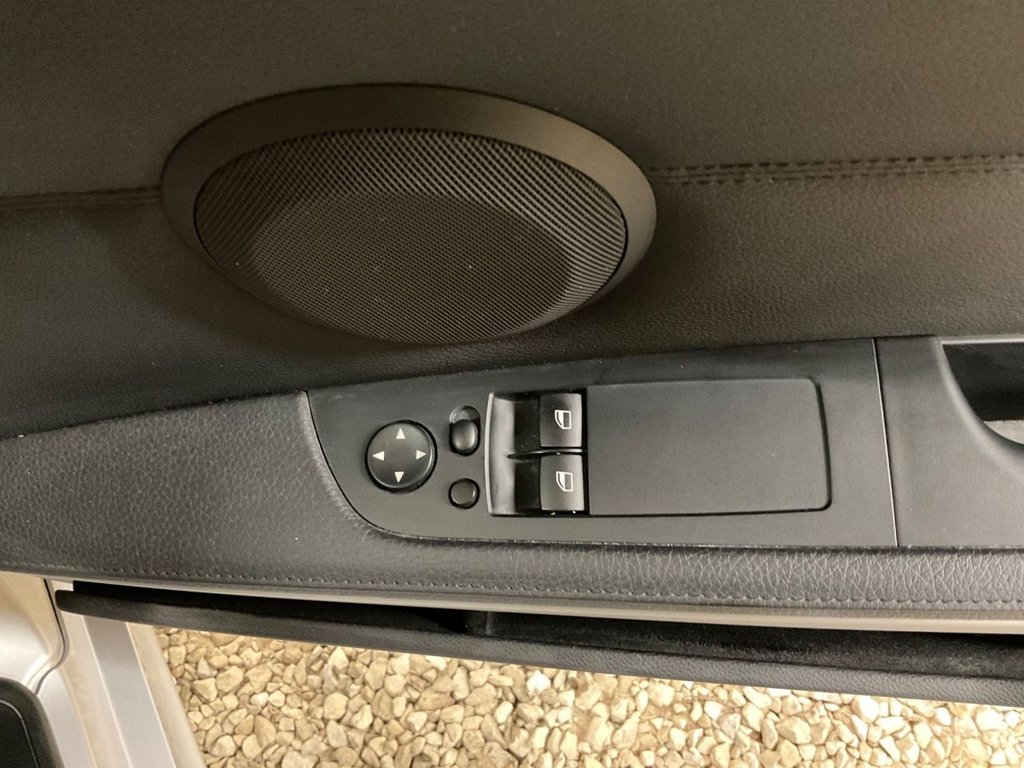 Used BMW 3 Series 2010 for sale - 77966996: Photo 11