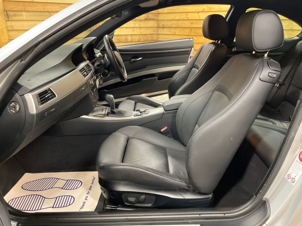 Used BMW 3 Series 2010 for sale - 77966996: Photo 24