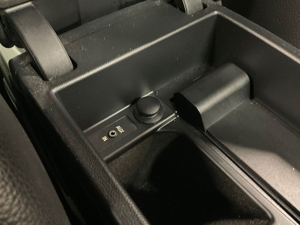 Used BMW 3 Series 2010 for sale - 77966996: Photo 43