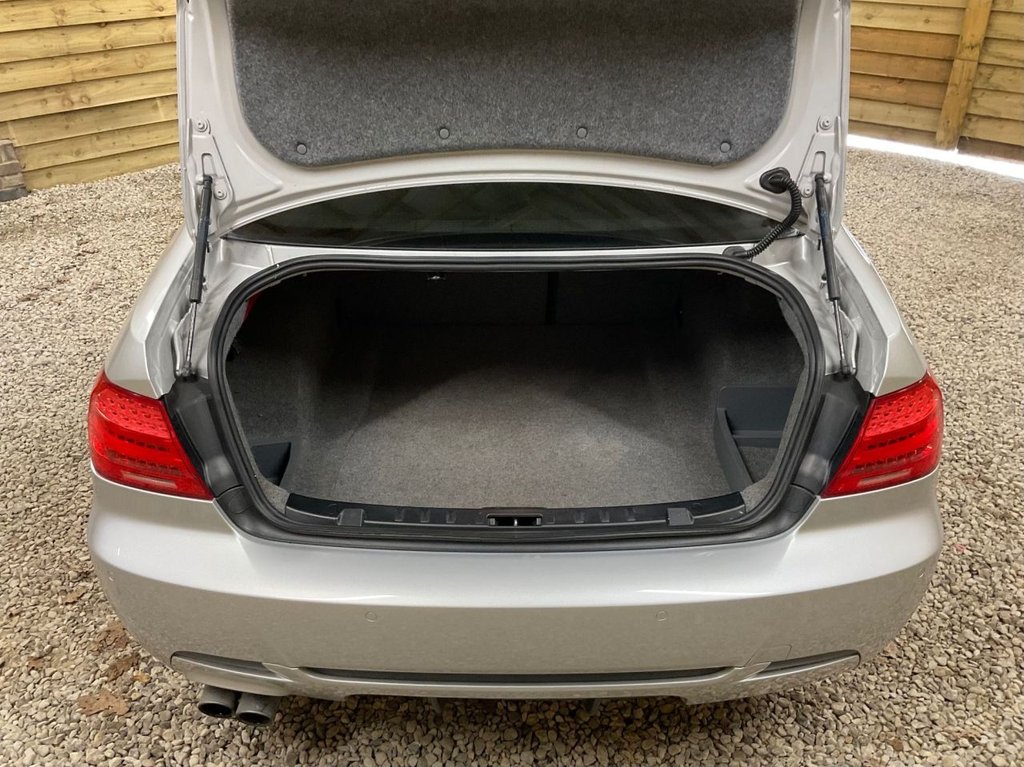 Used BMW 3 Series 2010 for sale - 77966996: Photo 44