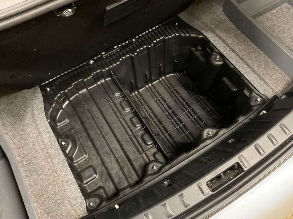 Used BMW 3 Series 2010 for sale - 77966996: Photo 46