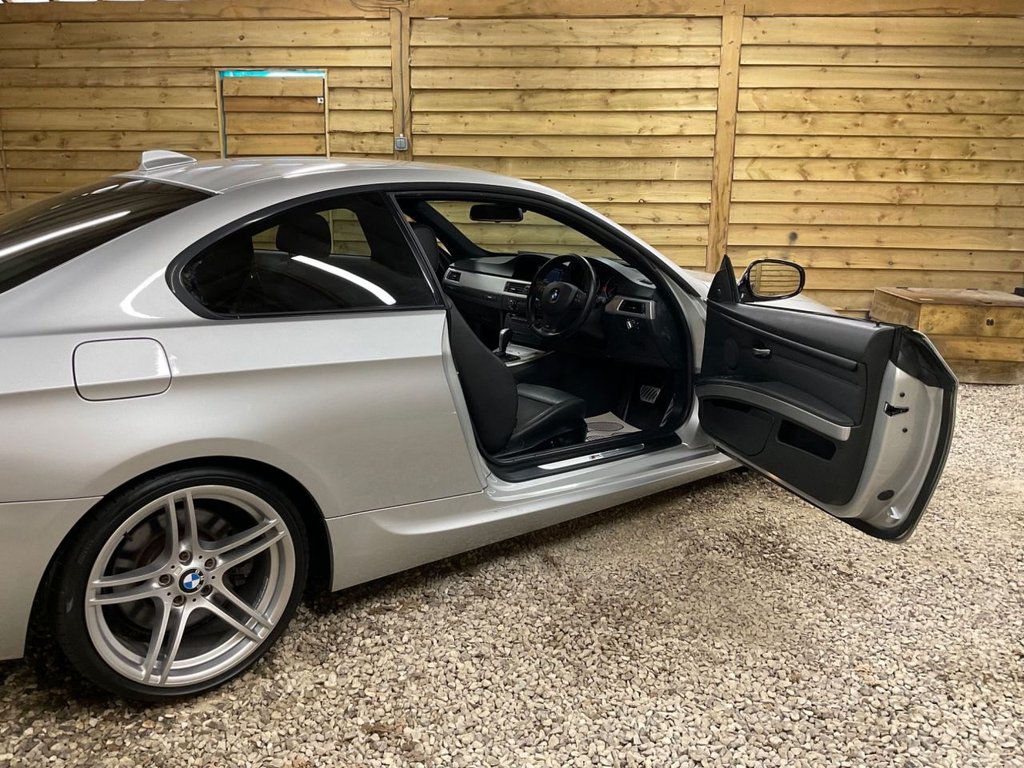 Used BMW 3 Series 2010 for sale - 77966996: Photo 9