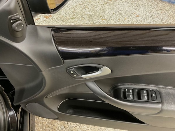 Used Saab 9-3 2010 for sale - 76245227: Photo 11