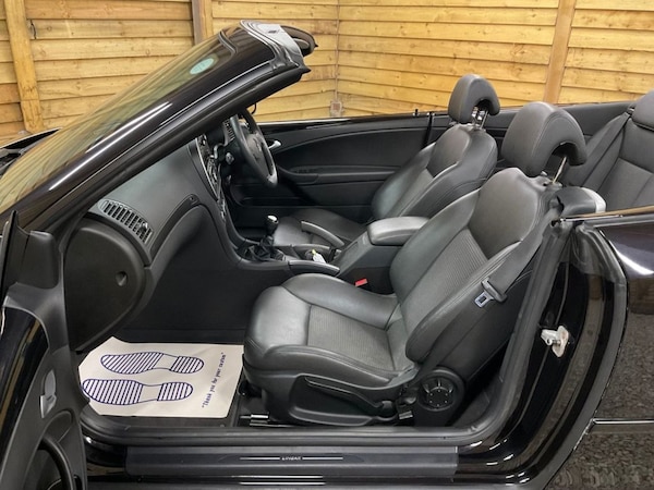 Used Saab 9-3 2010 for sale - 76245227: Photo 21