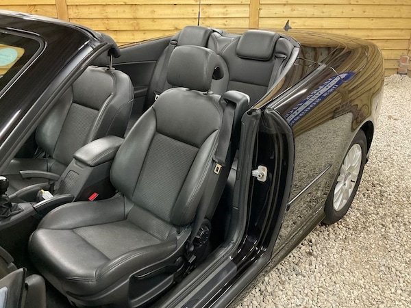 Used Saab 9-3 2010 for sale - 76245227: Photo 22