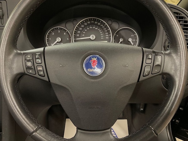 Used Saab 9-3 2010 for sale - 76245227: Photo 31