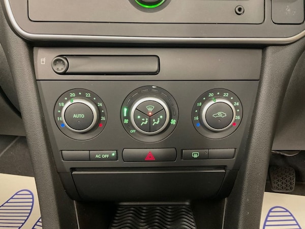 Used Saab 9-3 2010 for sale - 76245227: Photo 38