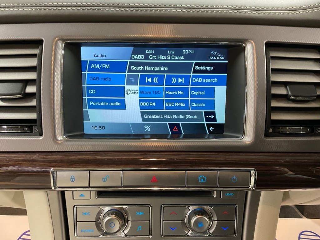 Used Jaguar XF 2010 for sale - 77981466: Photo 46