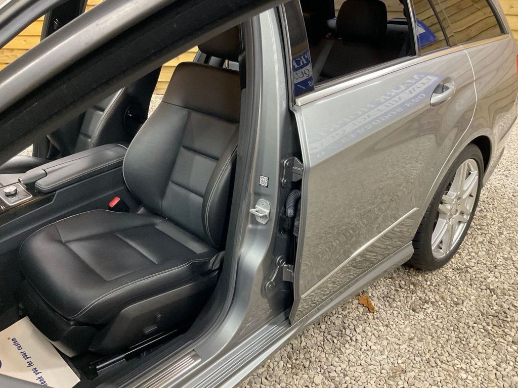 Used Mercedes-Benz E Class 2013 for sale - 76784165: Photo 23