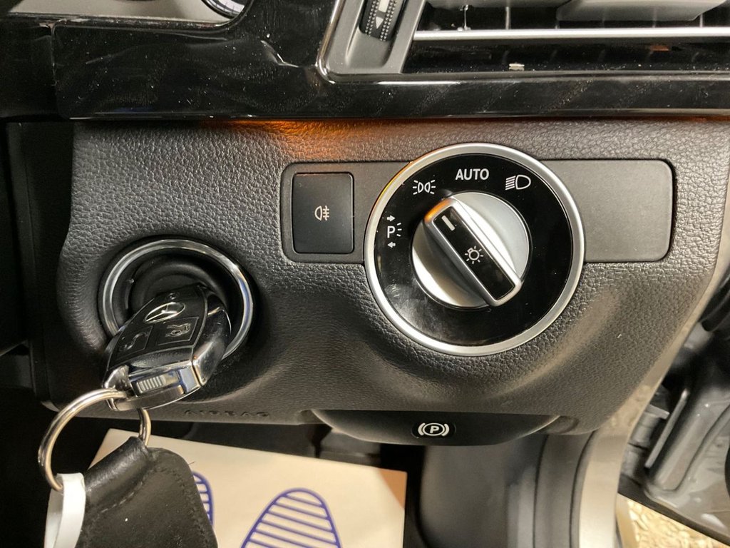 Used Mercedes-Benz E Class 2013 for sale - 76784165: Photo 35