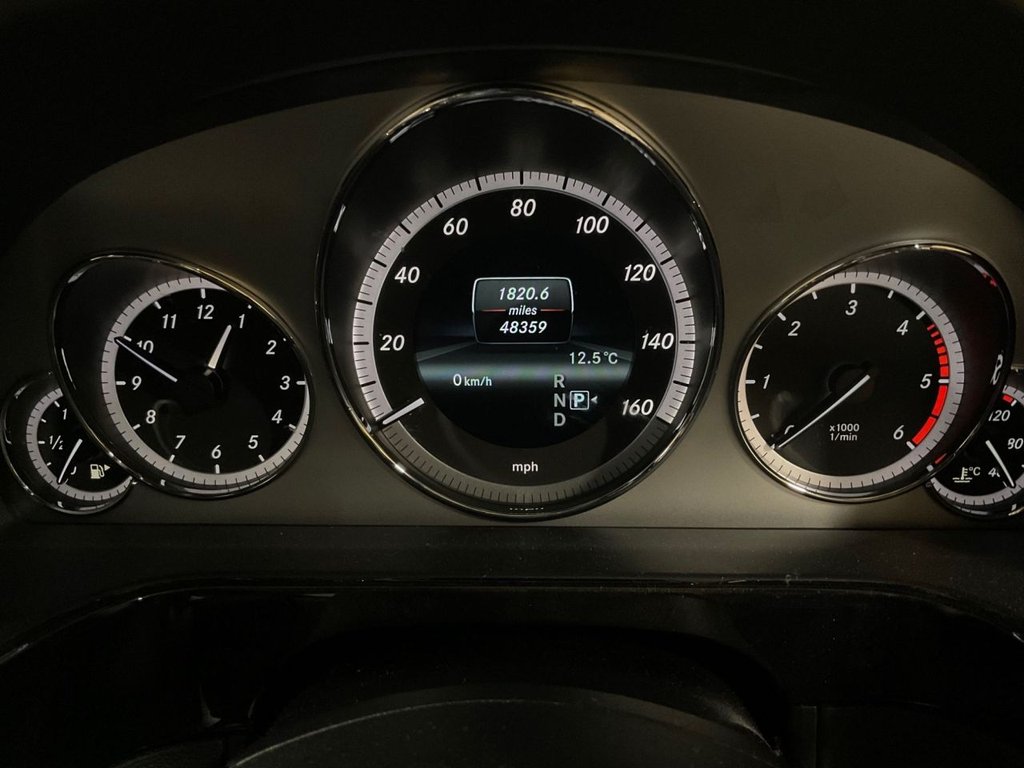 Used Mercedes-Benz E Class 2013 for sale - 76784165: Photo 36