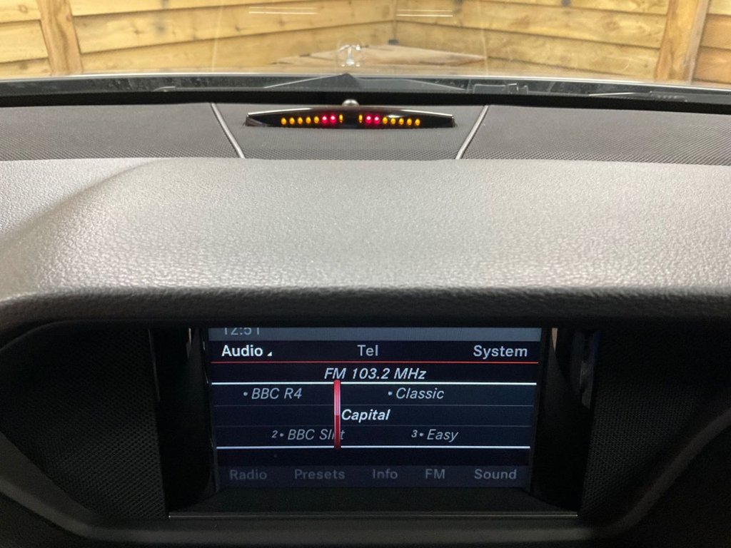 Used Mercedes-Benz E Class 2013 for sale - 76784165: Photo 37