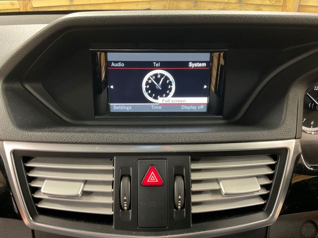 Used Mercedes-Benz E Class 2013 for sale - 76784165: Photo 42