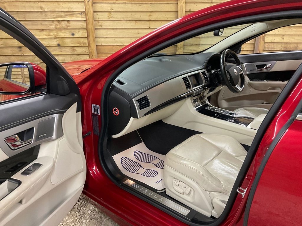 Used Jaguar XF 2013 for sale - 77153378: Photo 19