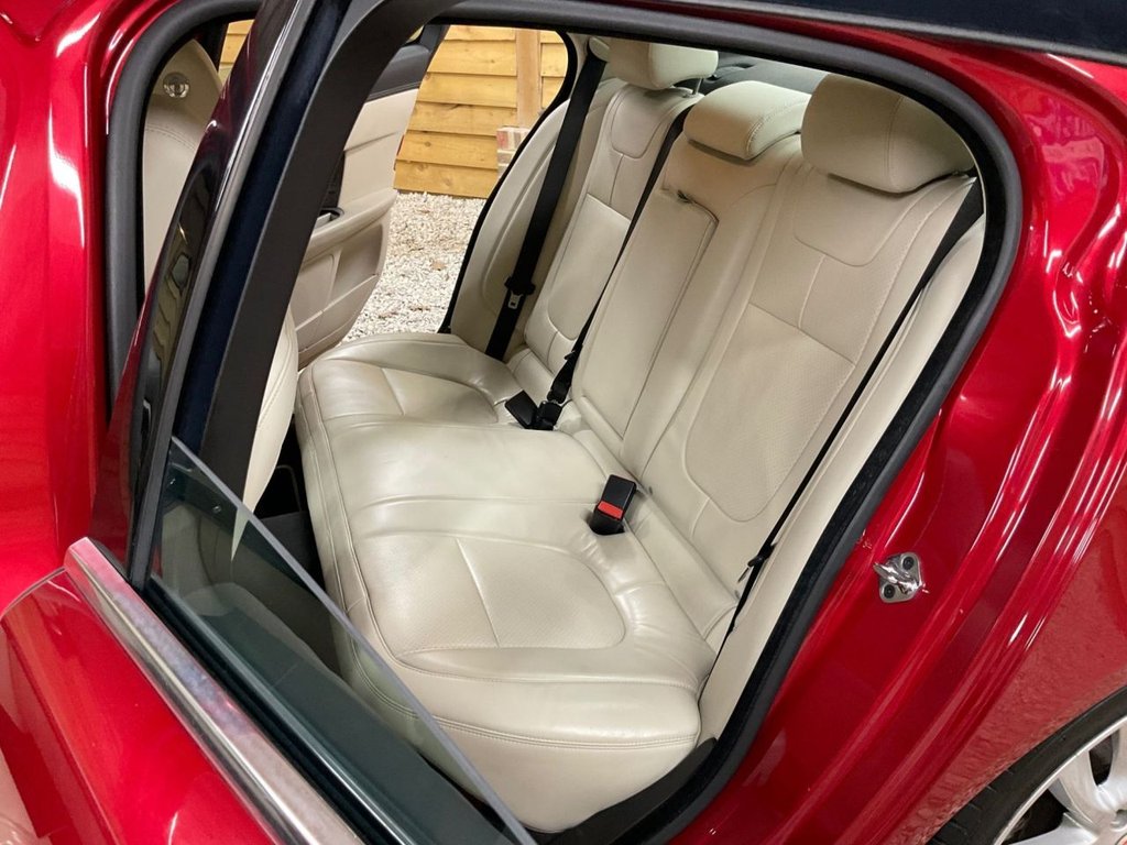 Used Jaguar XF 2013 for sale - 77153378: Photo 23