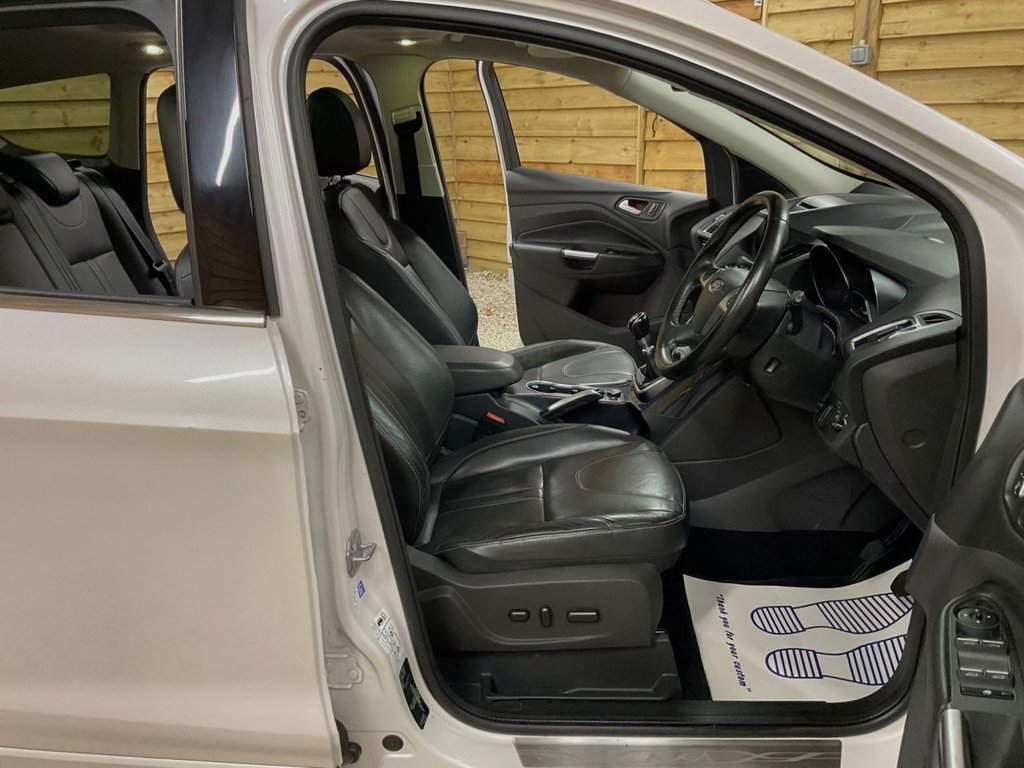 Used Ford Kuga 2015 for sale - 76605048: Photo 13