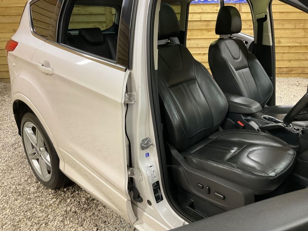 Used Ford Kuga 2015 for sale - 76605048: Photo 14