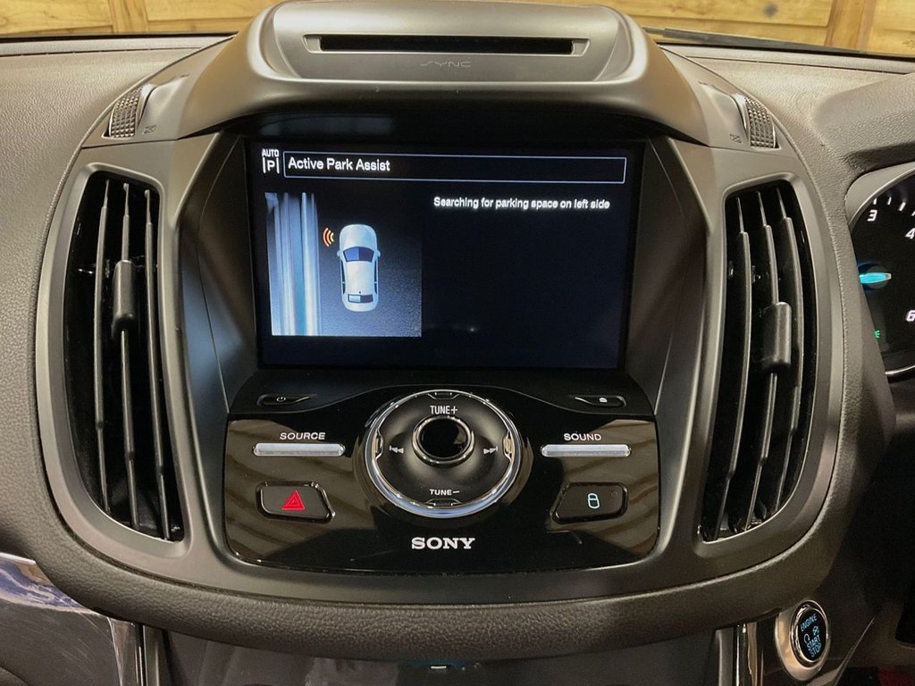 Used Ford Kuga 2015 for sale - 76605048: Photo 41