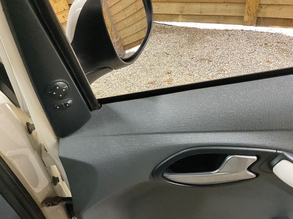 Used Ford Ka 2012 for sale - 76783759: Photo 11