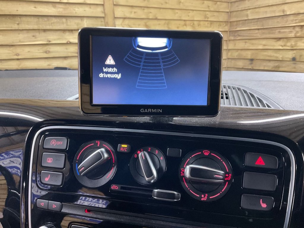 Used Volkswagen up! 2015 for sale - 76751064: Photo 39