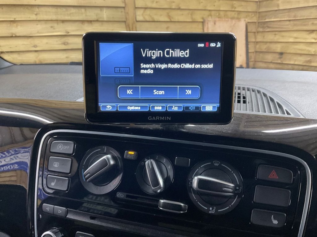 Used Volkswagen up! 2015 for sale - 76751064: Photo 45