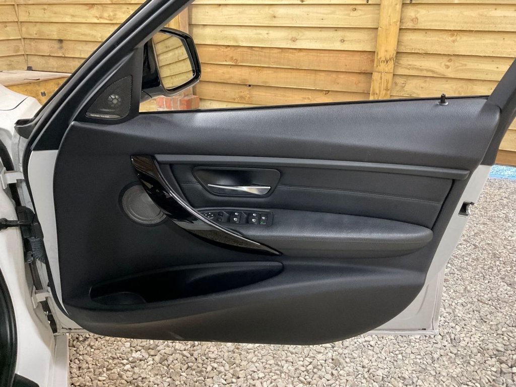 Used BMW 3 Series 2013 for sale - 76605019: Photo 10