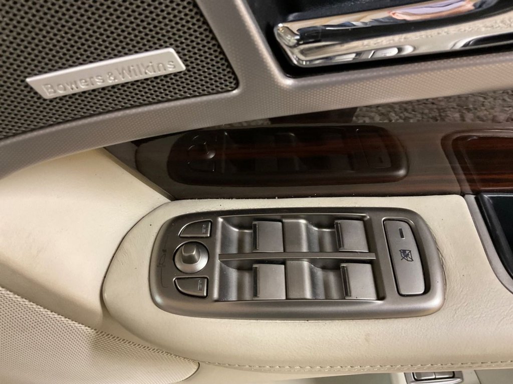 Used Jaguar XF 2010 for sale - 77477723: Photo 11