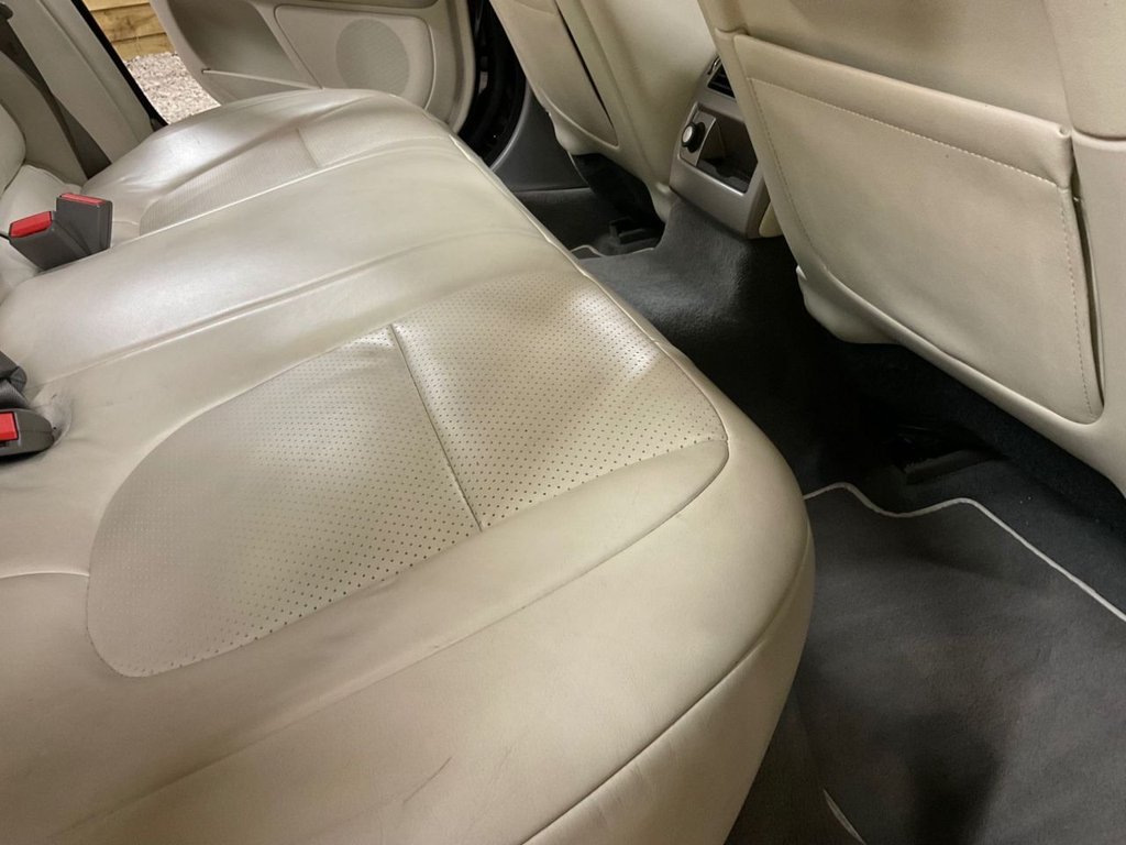 Used Jaguar XF 2010 for sale - 77477723: Photo 21