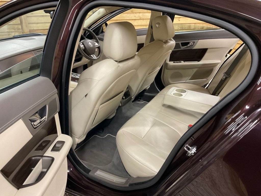 Used Jaguar XF 2010 for sale - 77477723: Photo 29