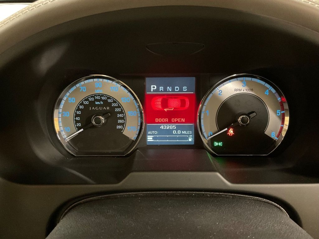 Used Jaguar XF 2010 for sale - 77477723: Photo 44
