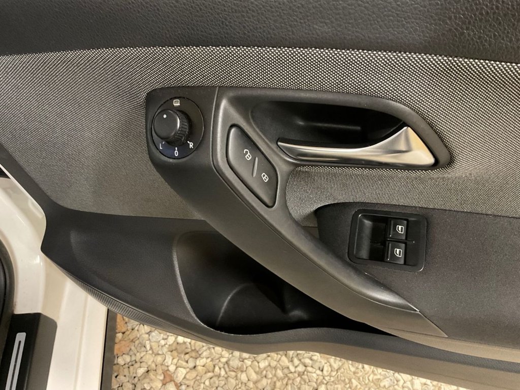 Used Volkswagen Polo 2012 for sale - 77153562: Photo 11