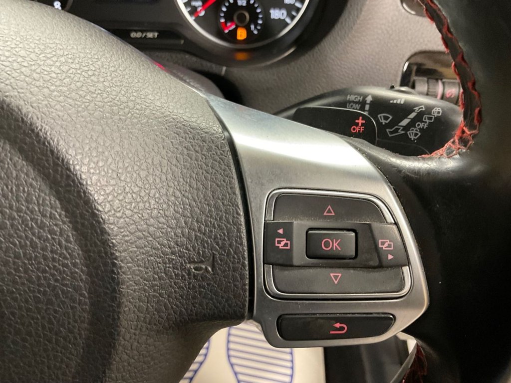 Used Volkswagen Polo 2012 for sale - 77153562: Photo 32