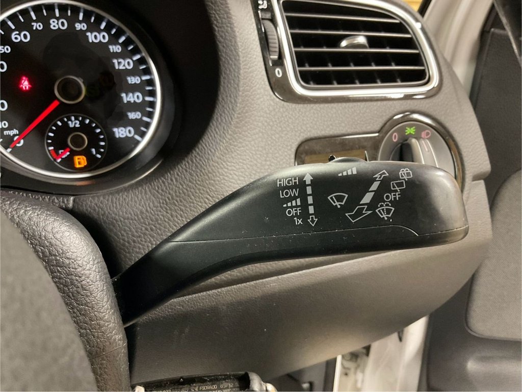 Used Volkswagen Polo 2012 for sale - 77153562: Photo 33