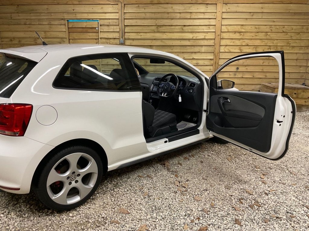 Used Volkswagen Polo 2012 for sale - 77153562: Photo 9