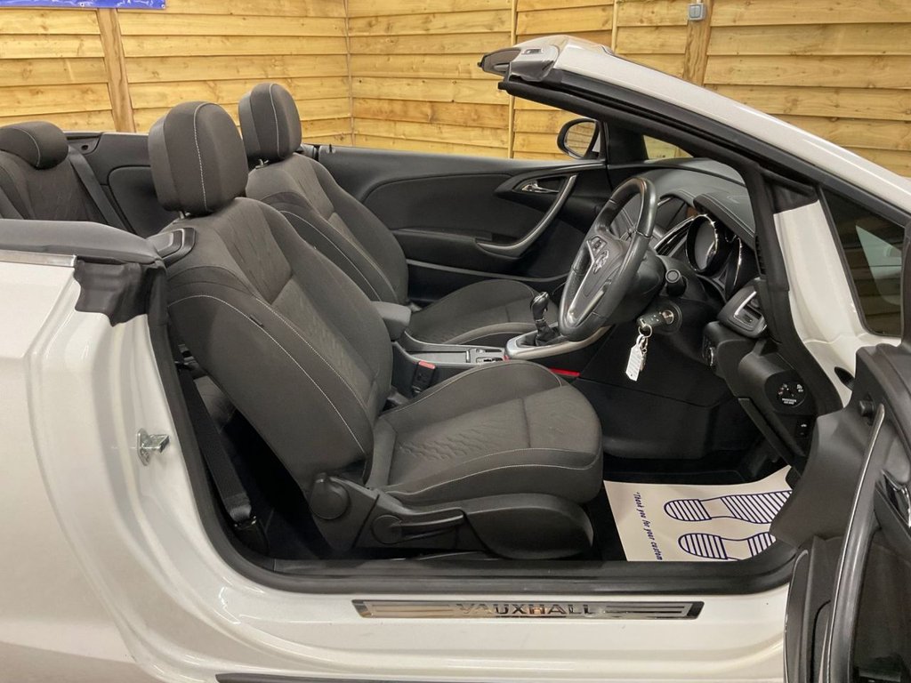 Used Vauxhall Cascada 2016 for sale - 76235648: Photo 13