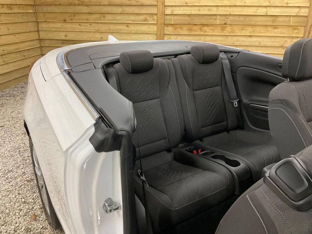 Used Vauxhall Cascada 2016 for sale - 76235648: Photo 17