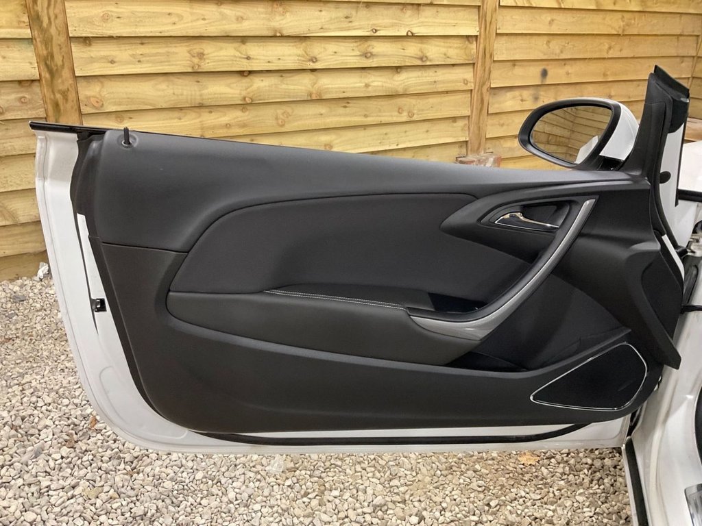 Used Vauxhall Cascada 2016 for sale - 76235648: Photo 18