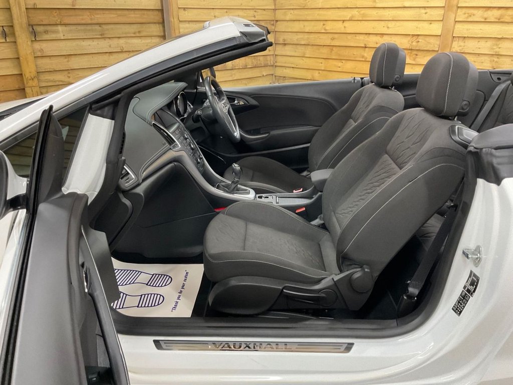 Used Vauxhall Cascada 2016 for sale - 76235648: Photo 20