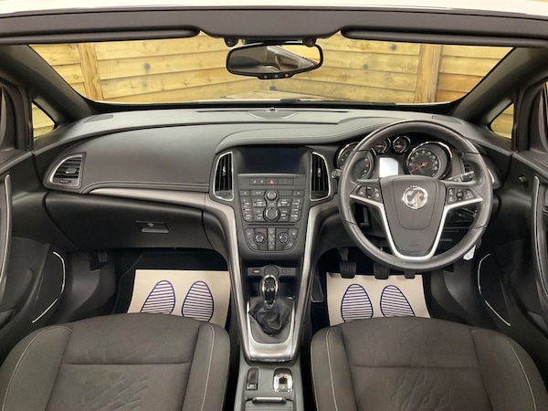 Used Vauxhall Cascada 2016 for sale - 76235648: Photo 25