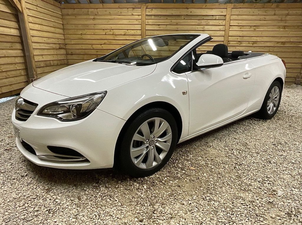 Used Vauxhall Cascada 2016 for sale - 76235648: Photo 4