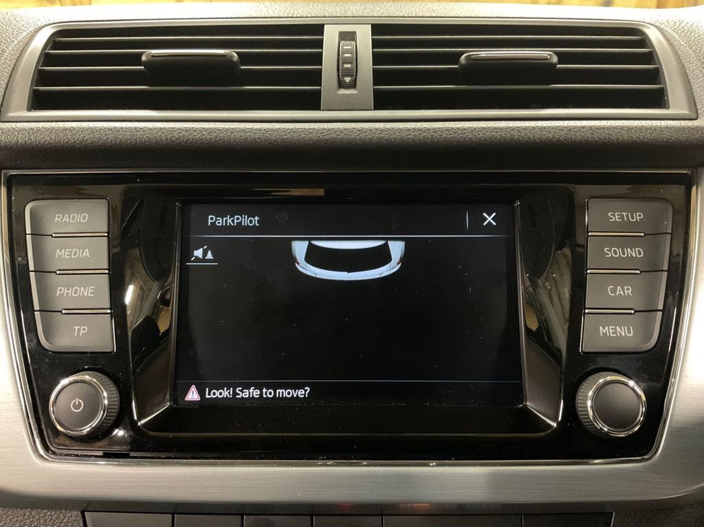 Used Skoda Fabia 2018 for sale - 77655184: Photo 38