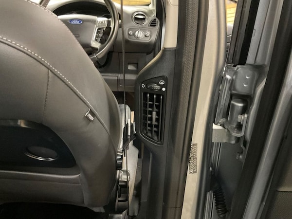 Used Ford Galaxy 2013 for sale - 76235661: Photo 21