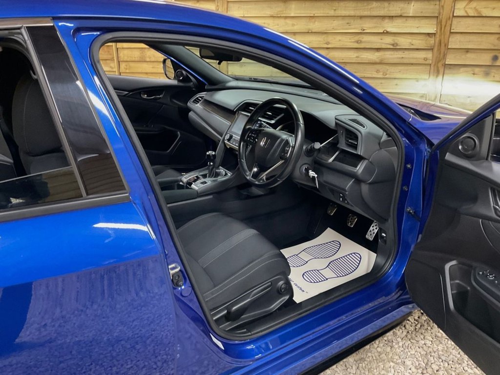 Used Honda Civic 2021 for sale - 76604943: Photo 11