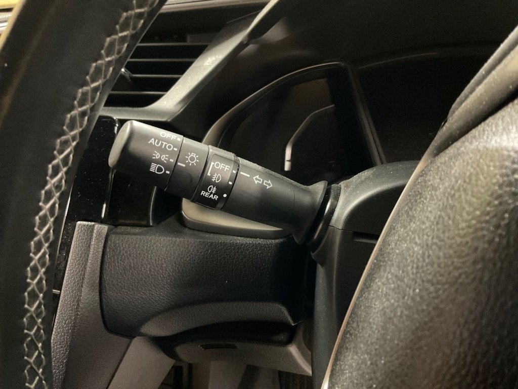 Used Honda Civic 2021 for sale - 76604943: Photo 26