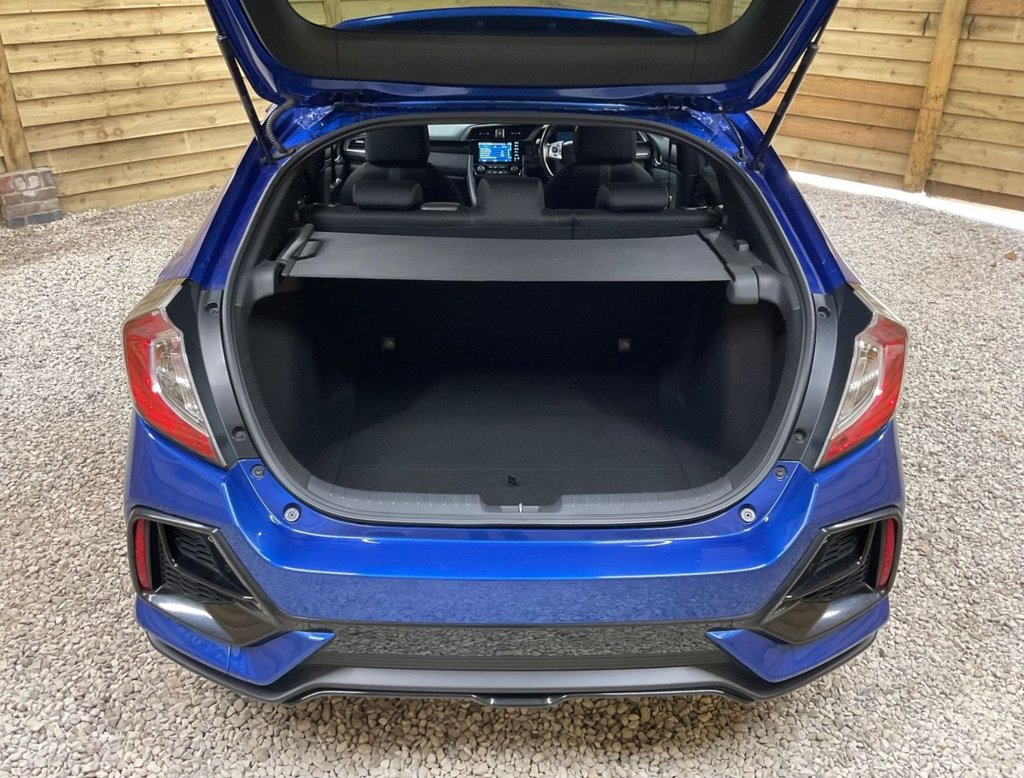 Used Honda Civic 2021 for sale - 76604943: Photo 41