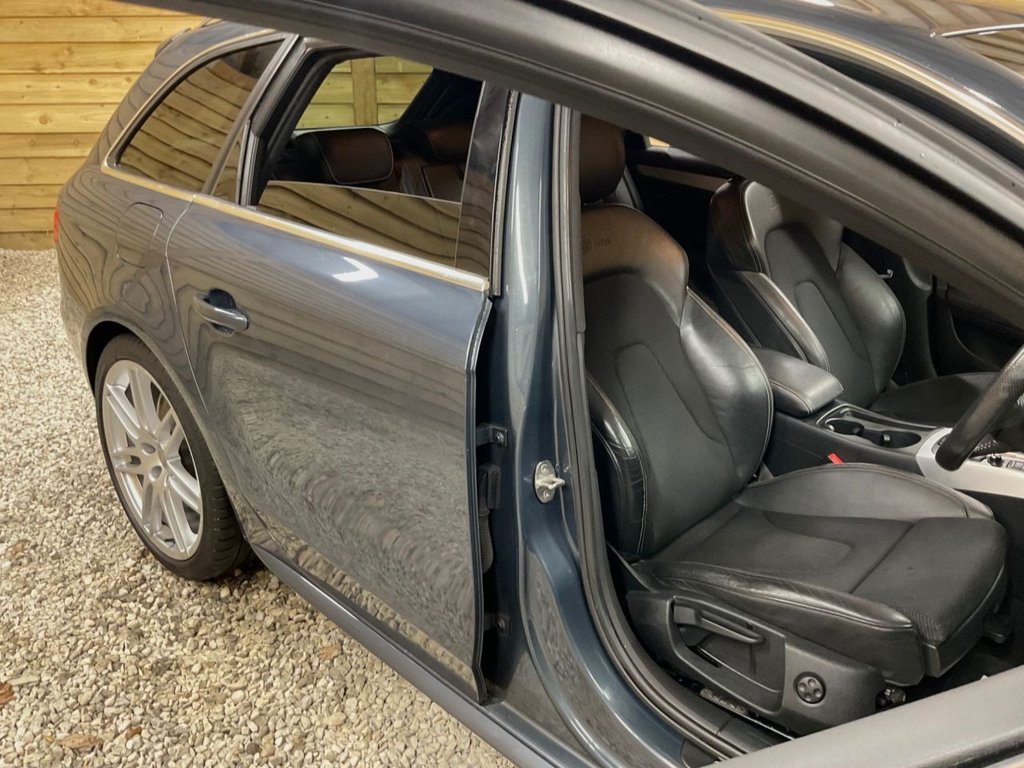 Used Audi A4 Avant 2010 for sale - 76429910: Photo 14