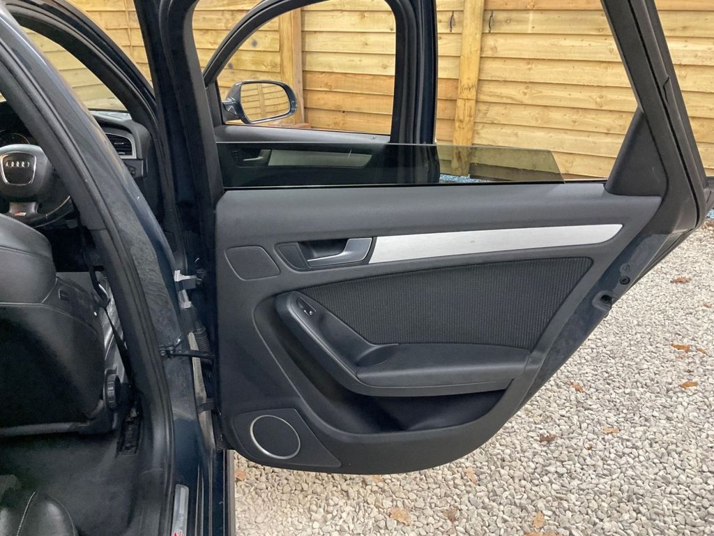 Used Audi A4 Avant 2010 for sale - 76429910: Photo 16