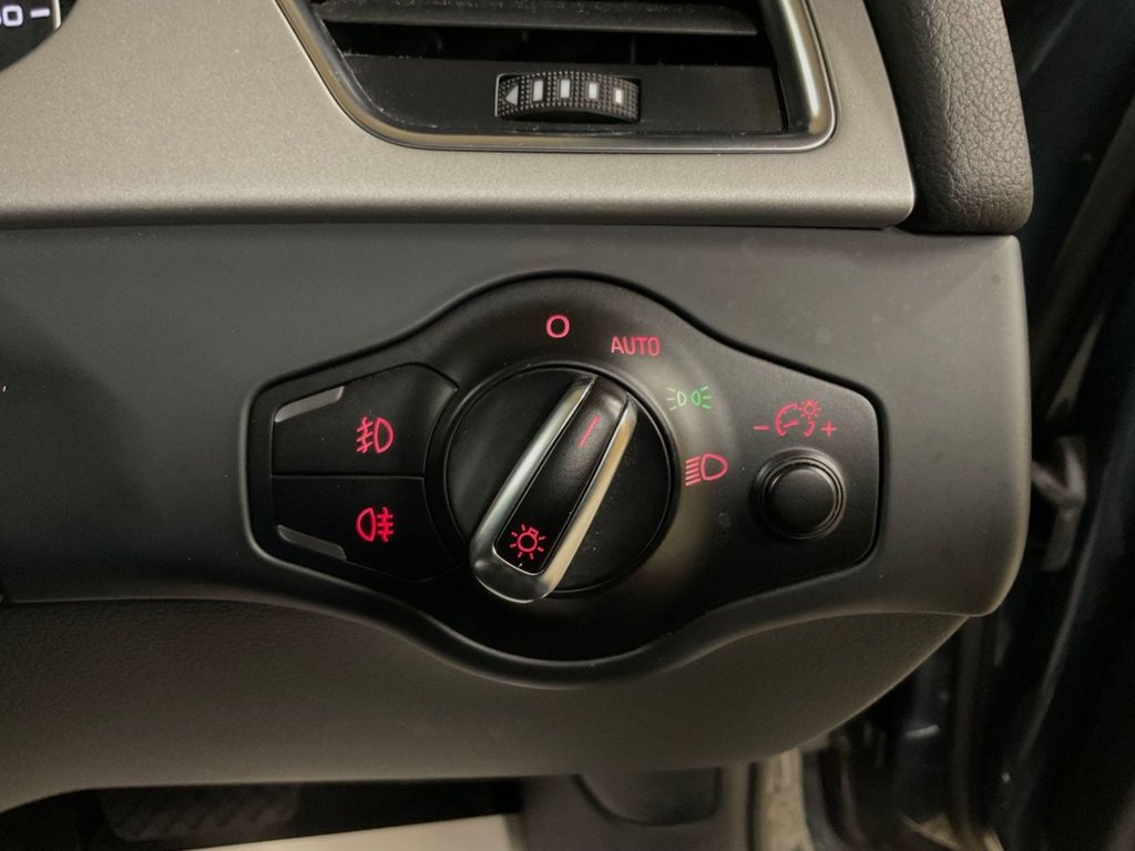 Used Audi A4 Avant 2010 for sale - 76429910: Photo 36